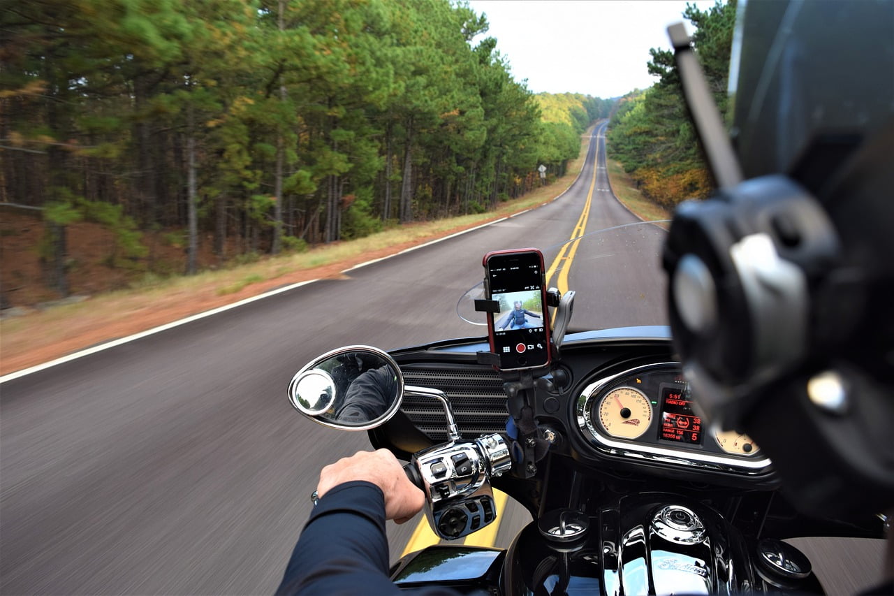 5 Common Safety Mistakes Beginner Motorcycle Riders Make