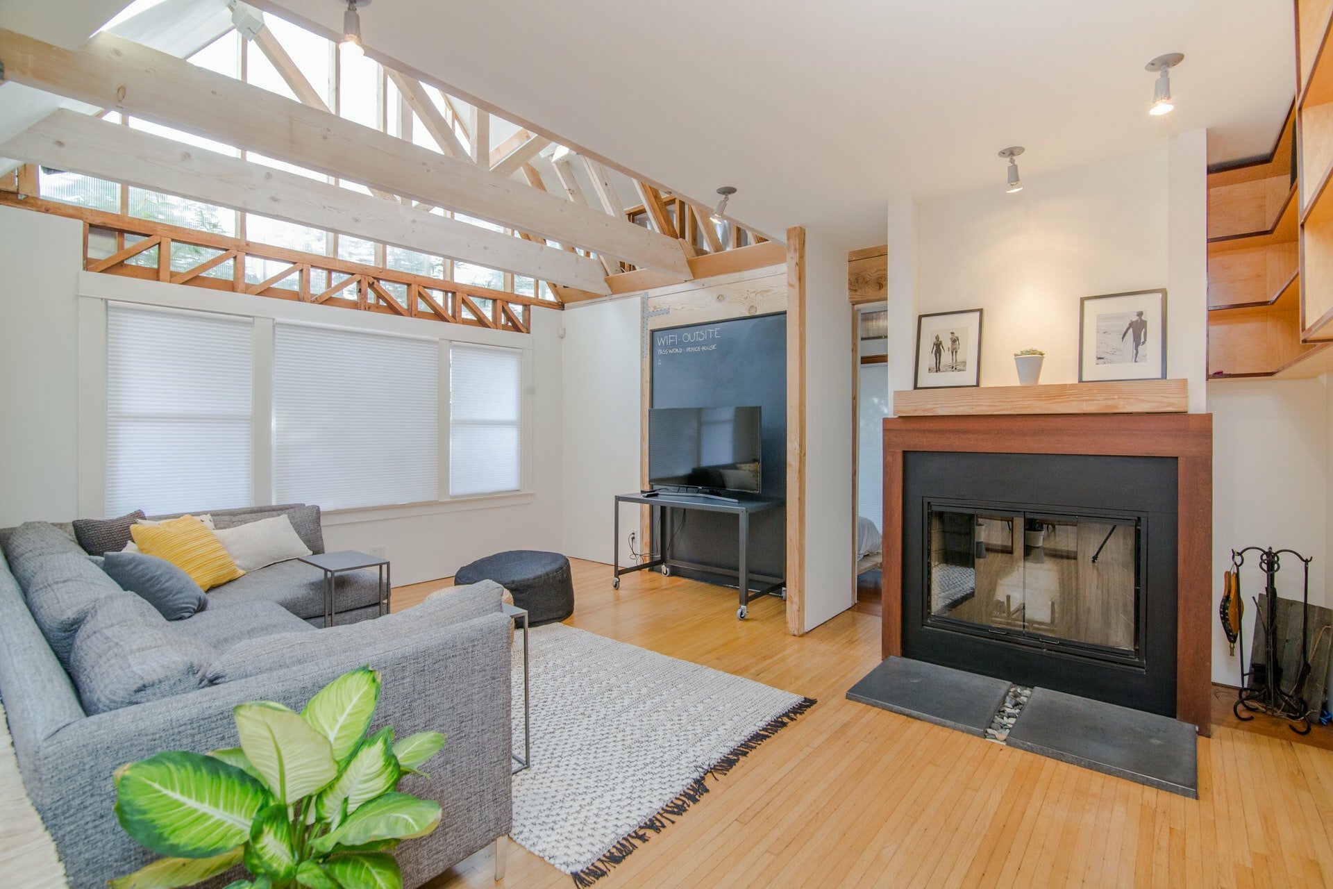 Price Differences Between Display Homes and Custom Builds