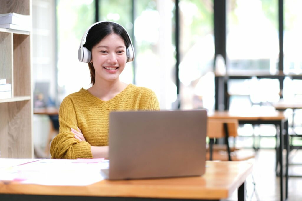 The Benefits of Online Chat for Mental Health