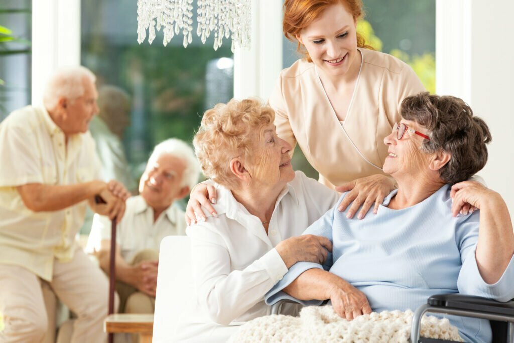 Practical Ways To Provide Companionship and Comfort to an Elderly Loved One