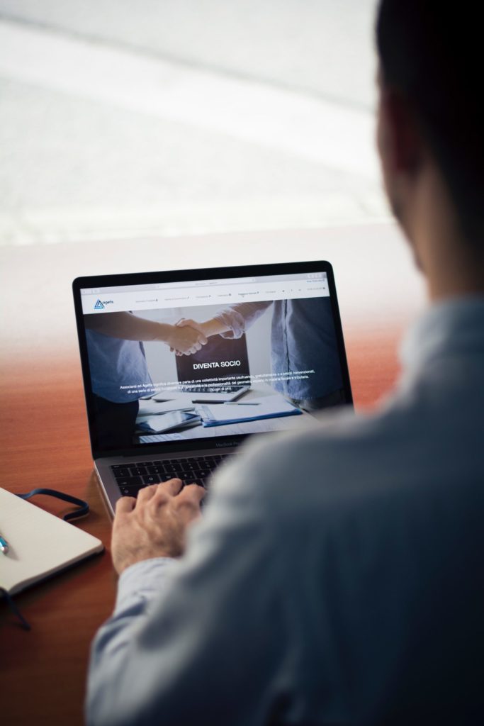How to Start an Online Business on Your Own