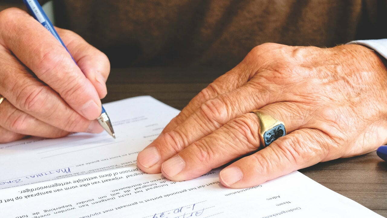 Can I Sue a Doctor for Medical Errors After My Surgery Went Bad?